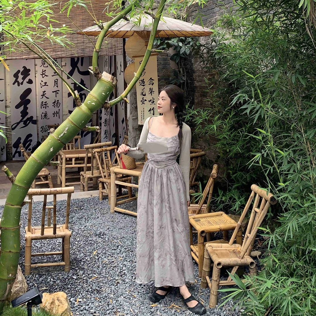 來济成【紫苏】夏季新款上新吊带连衣裙百搭甜美23232L2446