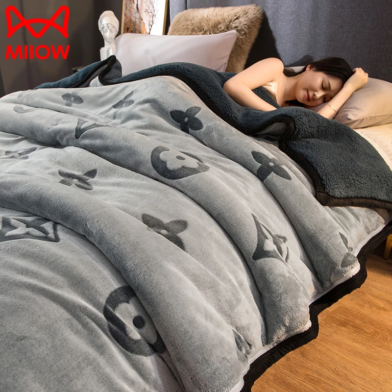 加厚羊羔珊瑚绒毛毯被子盖毯绒毯单人空调毯冬季办公室午睡小毯子