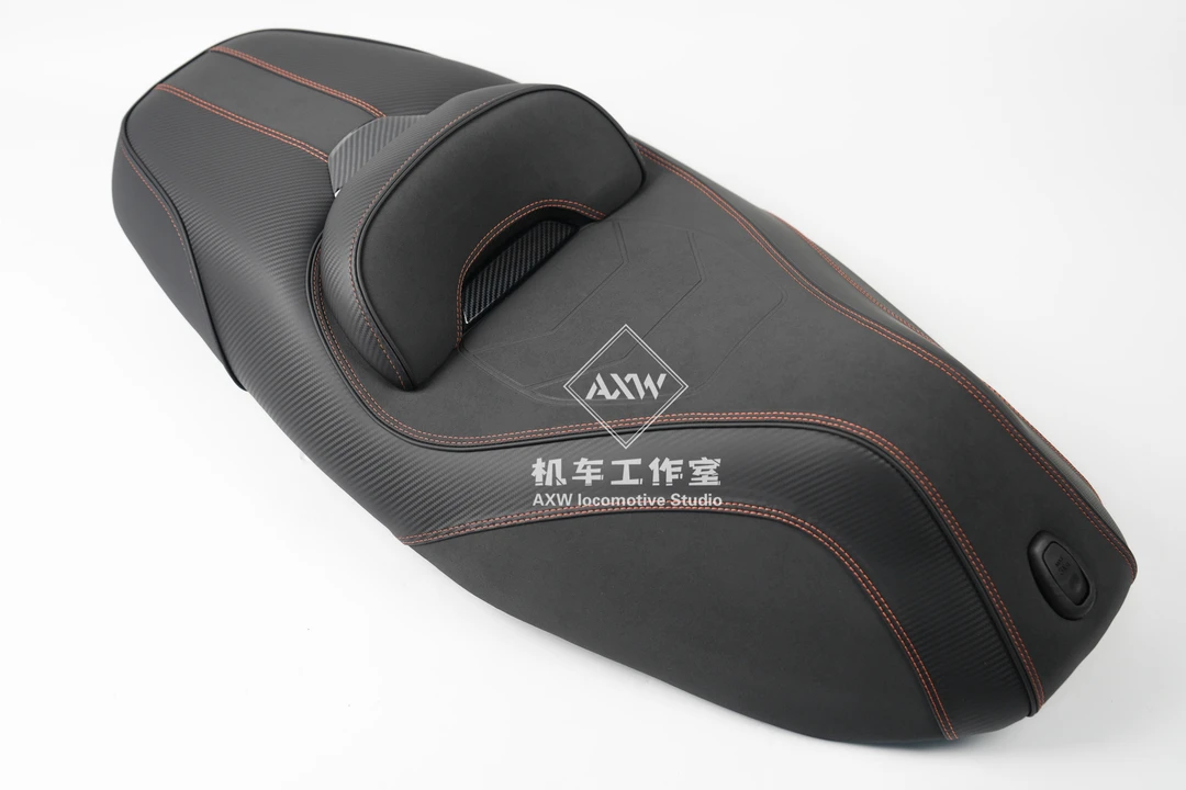 光阳ST250 舒适座椅升级 颜色 刺绣自定义，后移多需要切底板。