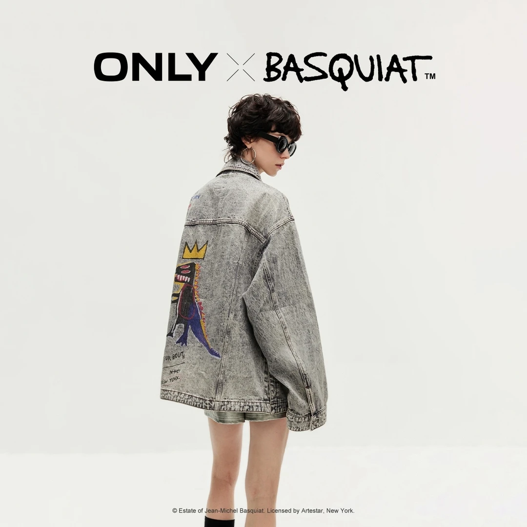 【BASQUIAT联名】ONLY2025冬季新款翻领落肩牛仔外套女|124454001