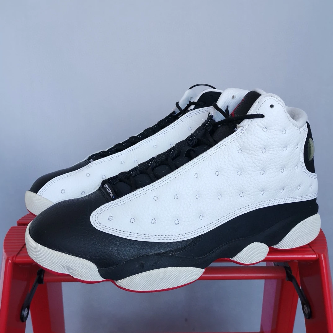 Aj13熊猫44.5码原盒  MM1824