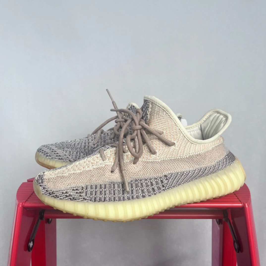 Yeezy350灰珍珠42码  PP1409 鞋