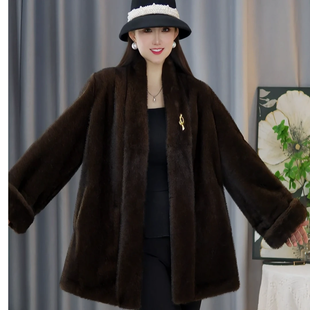 【画报夫人】围巾时尚国风休闲洋气领挽袖冬季短款毛毛外套秋冬气质