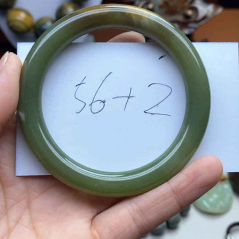 【闪购商品】岫岩河磨玉(透闪石质玉)手镯未镶嵌