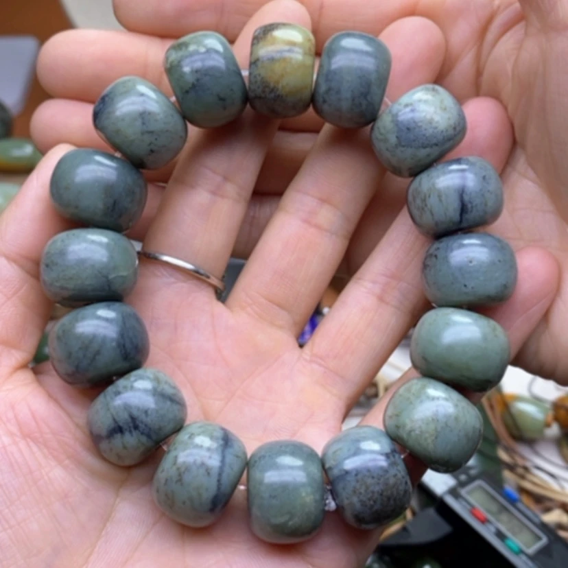 【闪购商品】岫岩河磨玉(透闪石质玉)手串未镶嵌熊***士