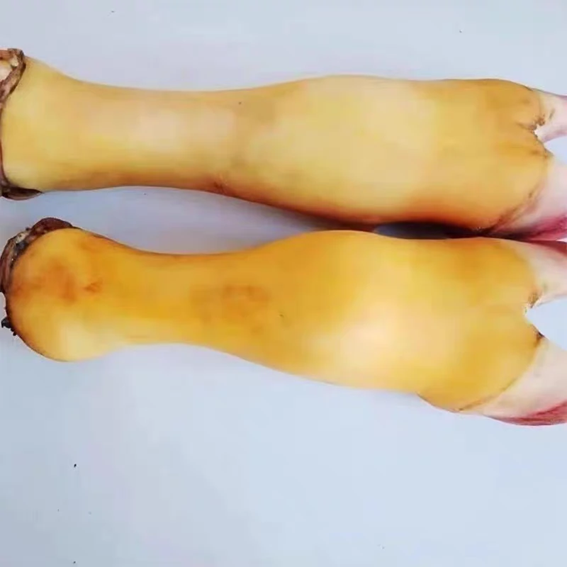 南阳黄牛蹄，高温火烧脱毛，帮切块顺丰包邮，新疆西藏海南除外。