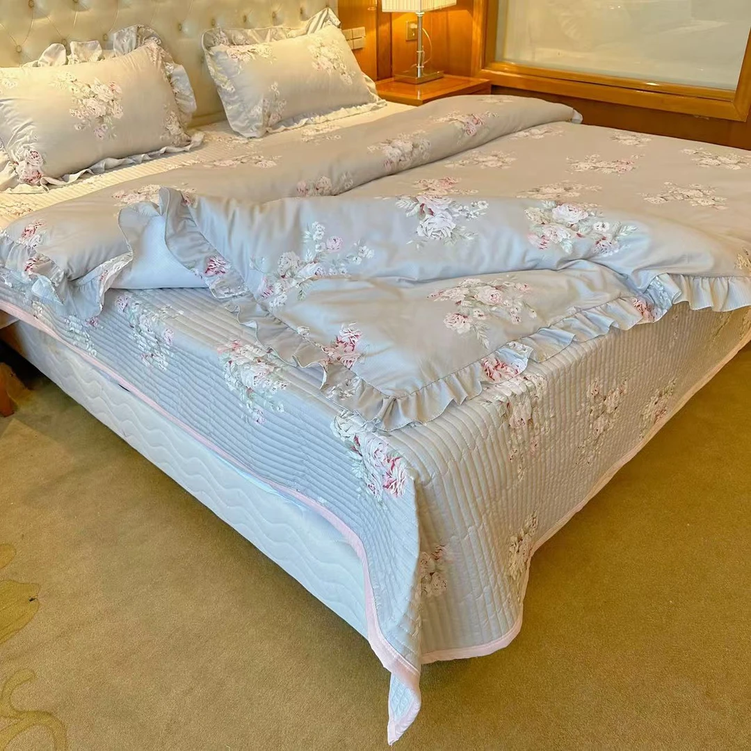 A类磨毛四季可用云柔棉夹棉床盖花边被套床盖柔软亲肤四件套