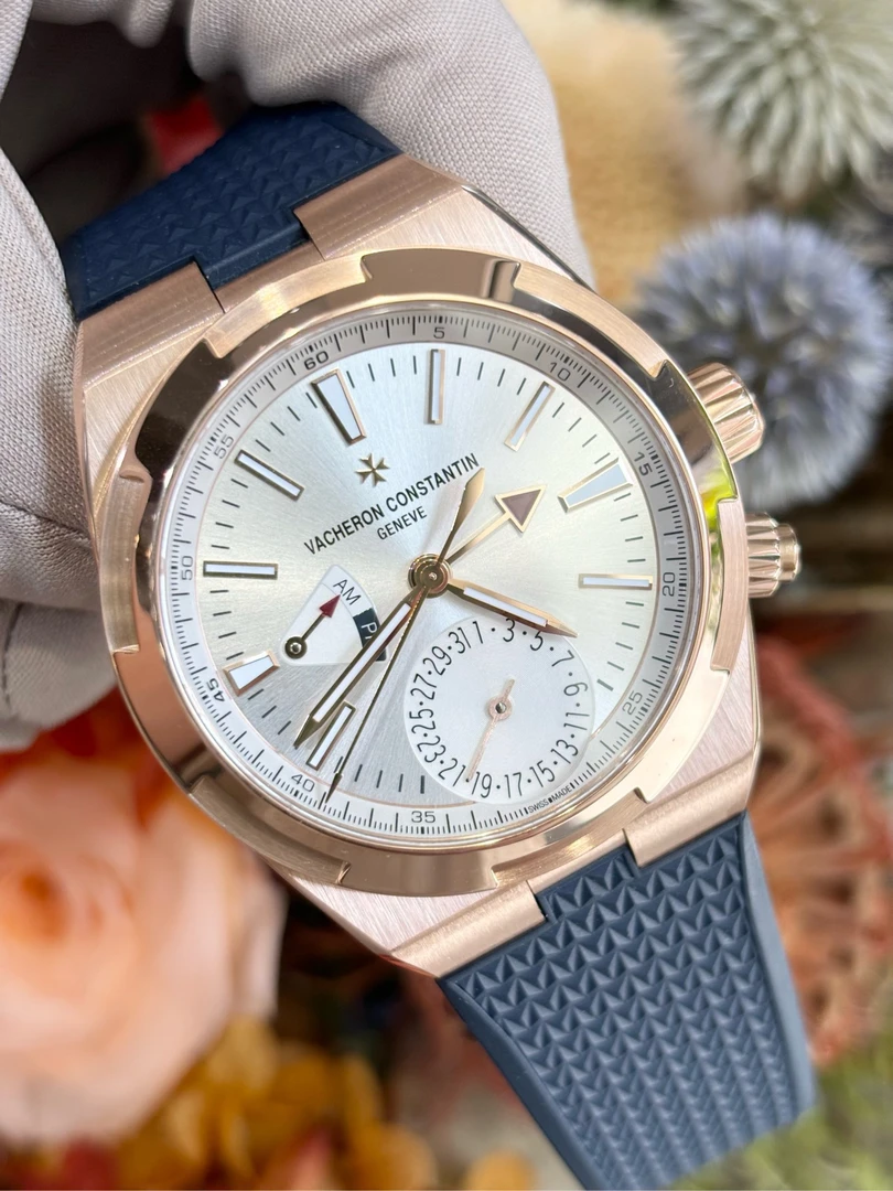 99新 江诗丹顿/纵横四海/7900V/41mm/23年全套/公价20W银色潮人