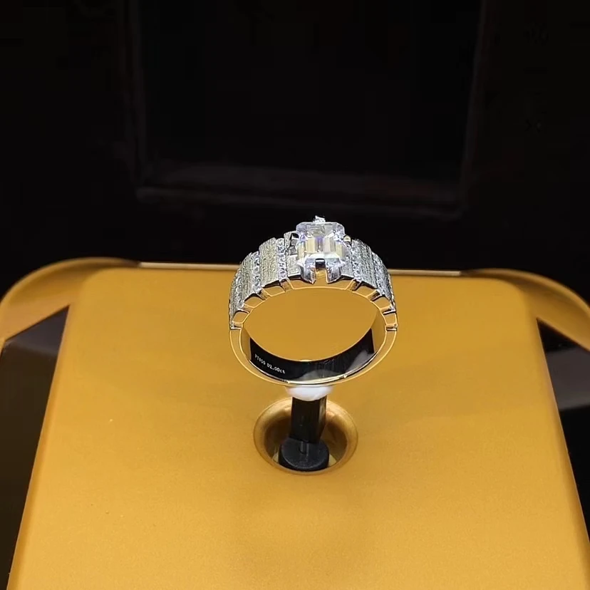 925银莫桑石戒指 异型潮版男戒时尚百搭拉丝微镶气质合成碳硅石