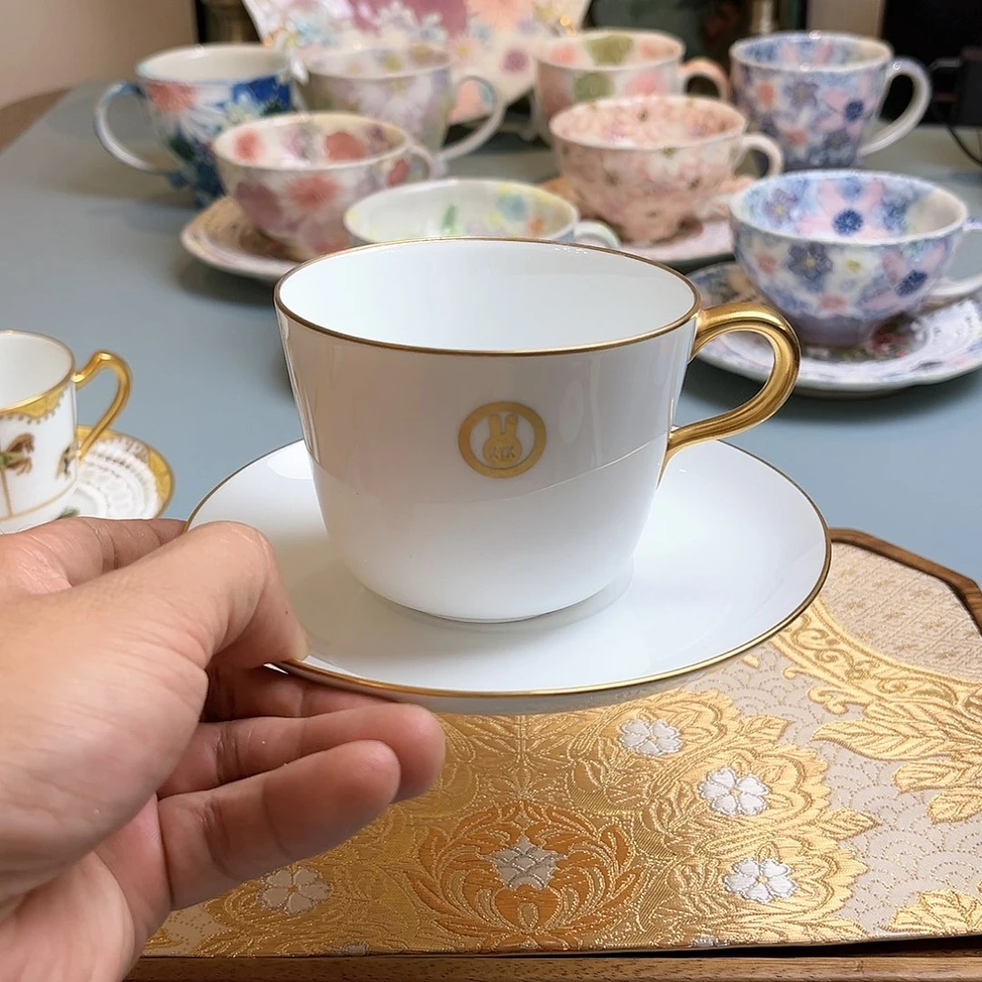 盖碗在你身边也没有我在想