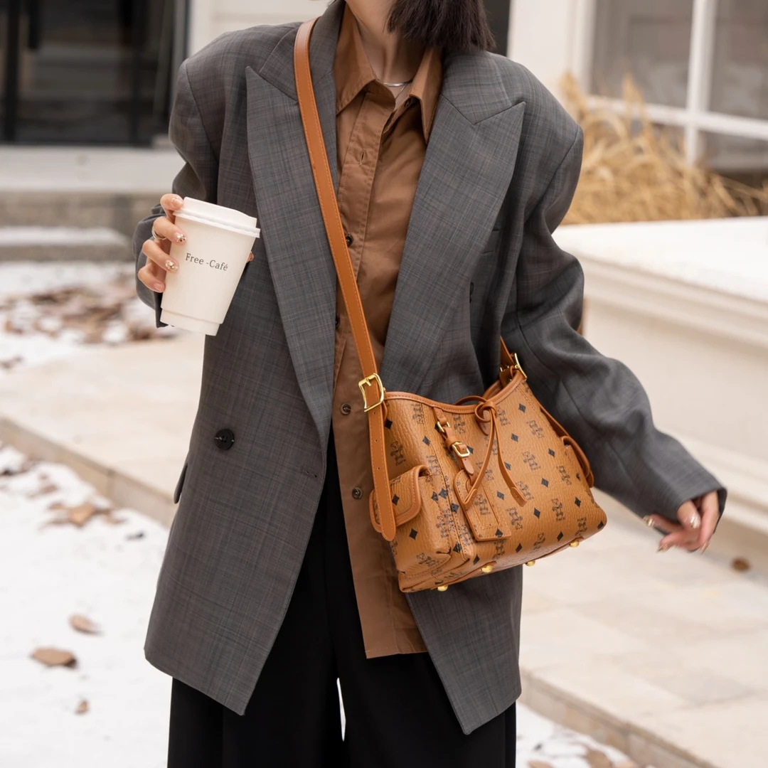 黛安霏尼正品2024新款轻奢印花通勤包时尚腋下包复古单肩斜挎包女