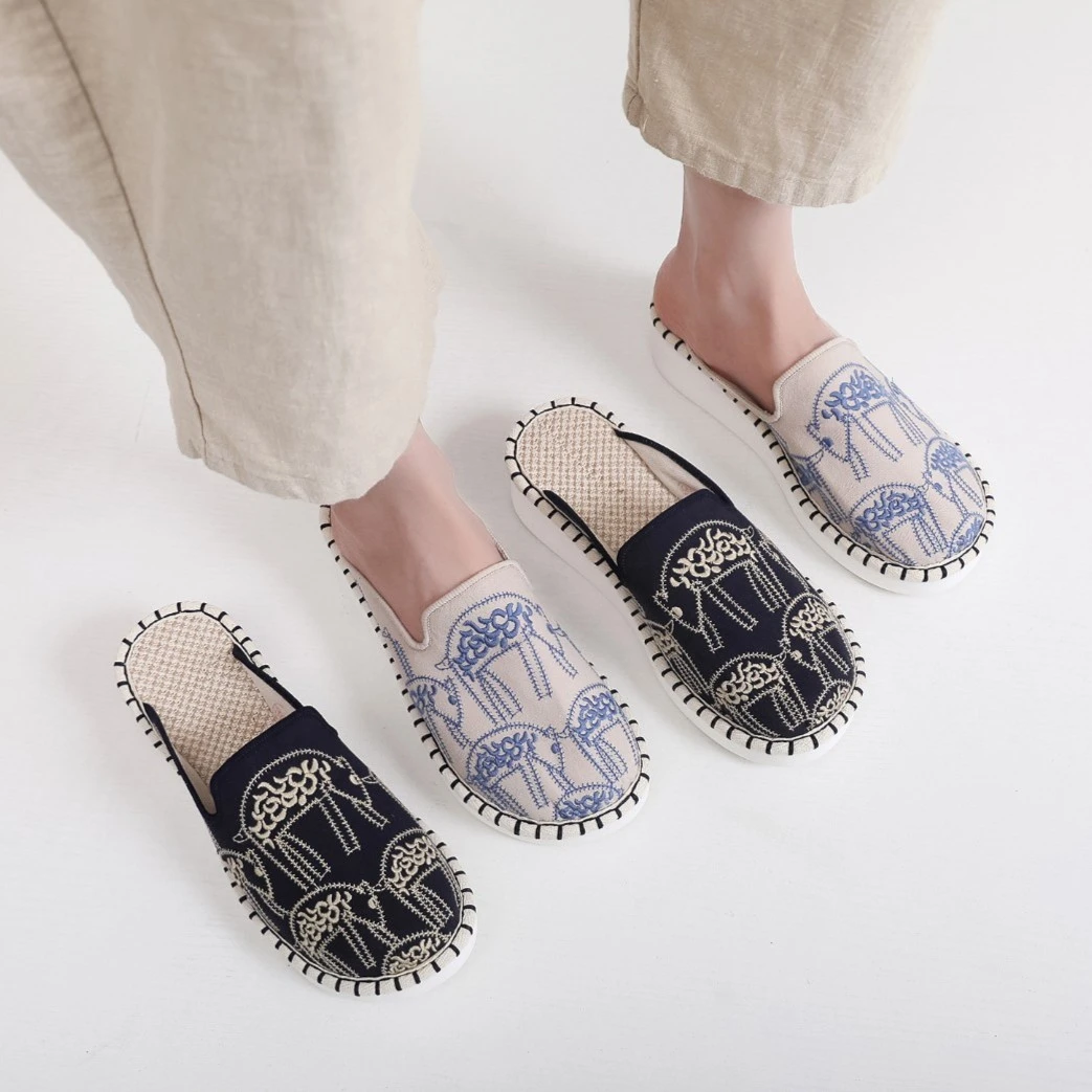 滇韵【云绣坊】国风走象女款 立体刺绣聚氨酯软底棉麻鞋垫拖鞋