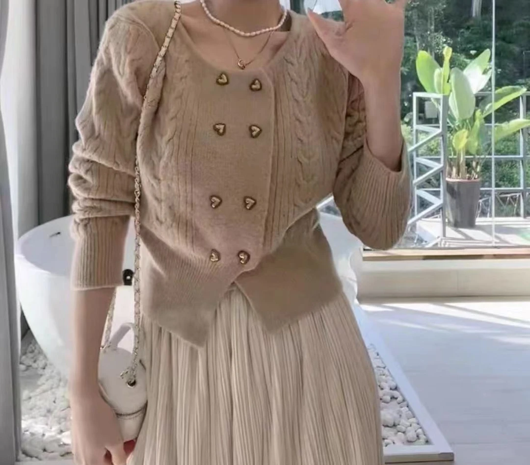 【小虎牙推荐】7152冬季针织衫显瘦圆领毛衣韩版