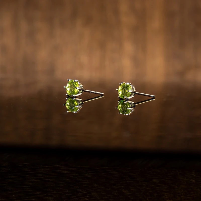 凰一品  橄榄石耳钉S925