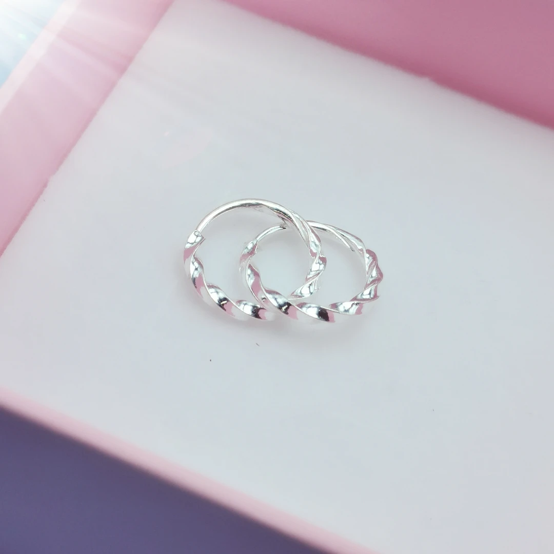 足银耳饰 足银中号气质百搭麻花耳环1厘米