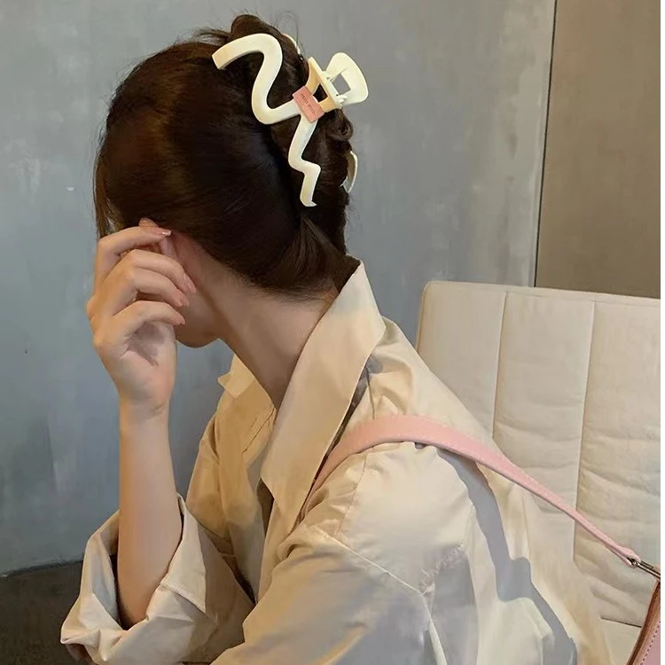 不规则日韩风抓夹简约百搭后脑勺抓夹气质字母抓夹ins大号时尚F