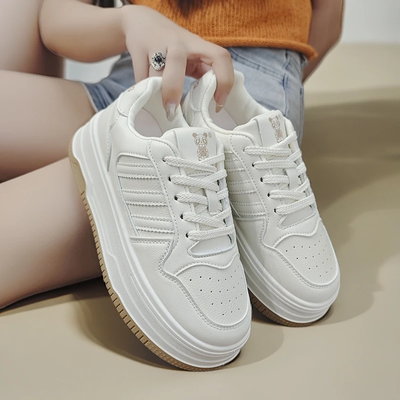 小白鞋女2024秋季新款爆款松糕鞋子女厚底增高百搭休闲运动女板鞋