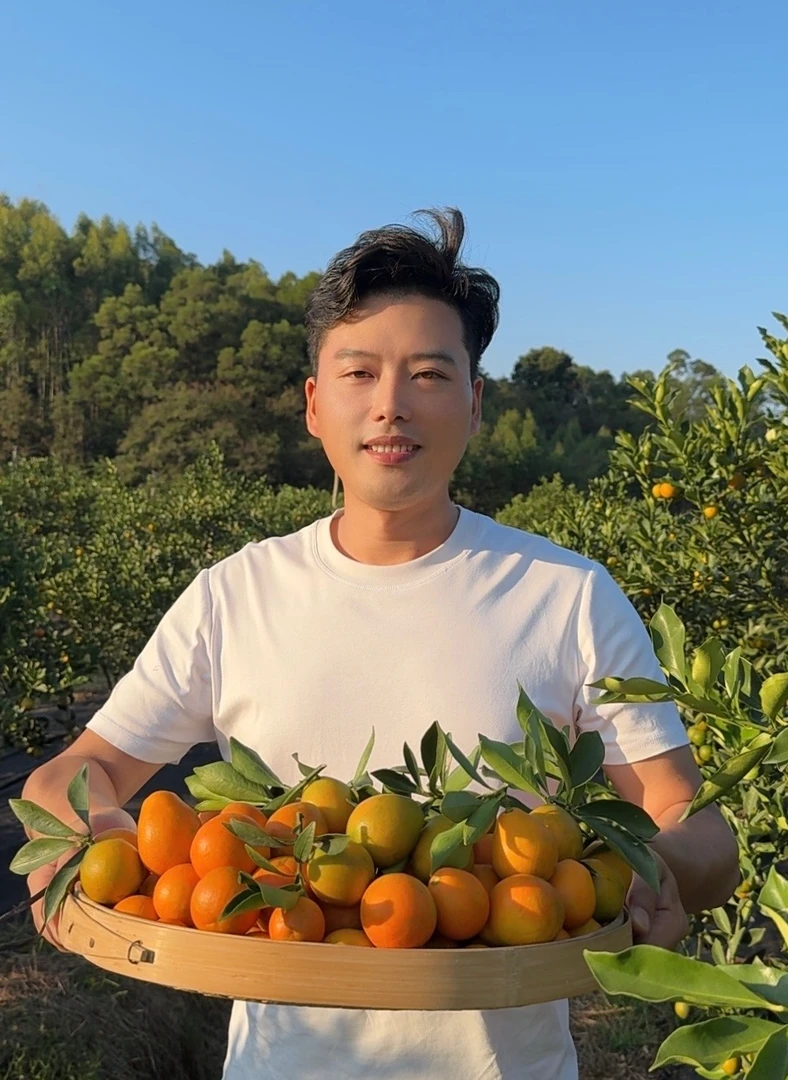 广西融安脆蜜金柑(大果约16颗/斤)5斤礼盒装顺丰包邮甜蜜多汁新鲜