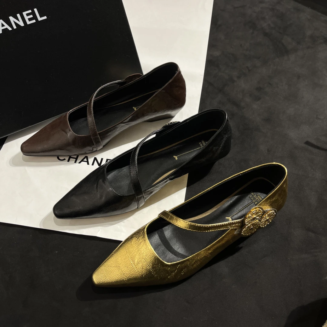 2024新款法式尖头平底复古浅口时尚真皮小皮鞋软底玛丽皮鞋  5199