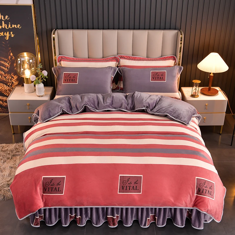 【莫奈】秋冬床裙款奶绒加厚双面绒欧式四件套床上用品枕套随机裁剪