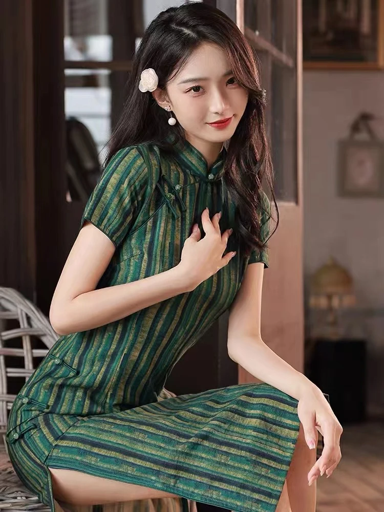 旗袍 文艺款 竖条（衣长约120)二月春风（实物是三扣，侧面无扣)C002