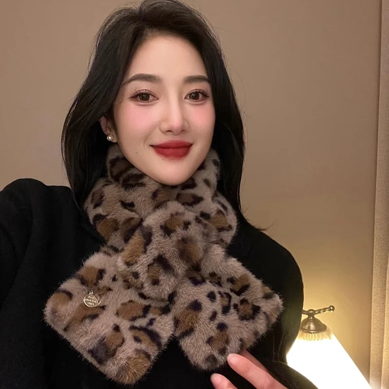 豹纹毛绒围巾女冬韩版网红仿濑兔毛皮草加厚保暖防寒交叉短款围脖