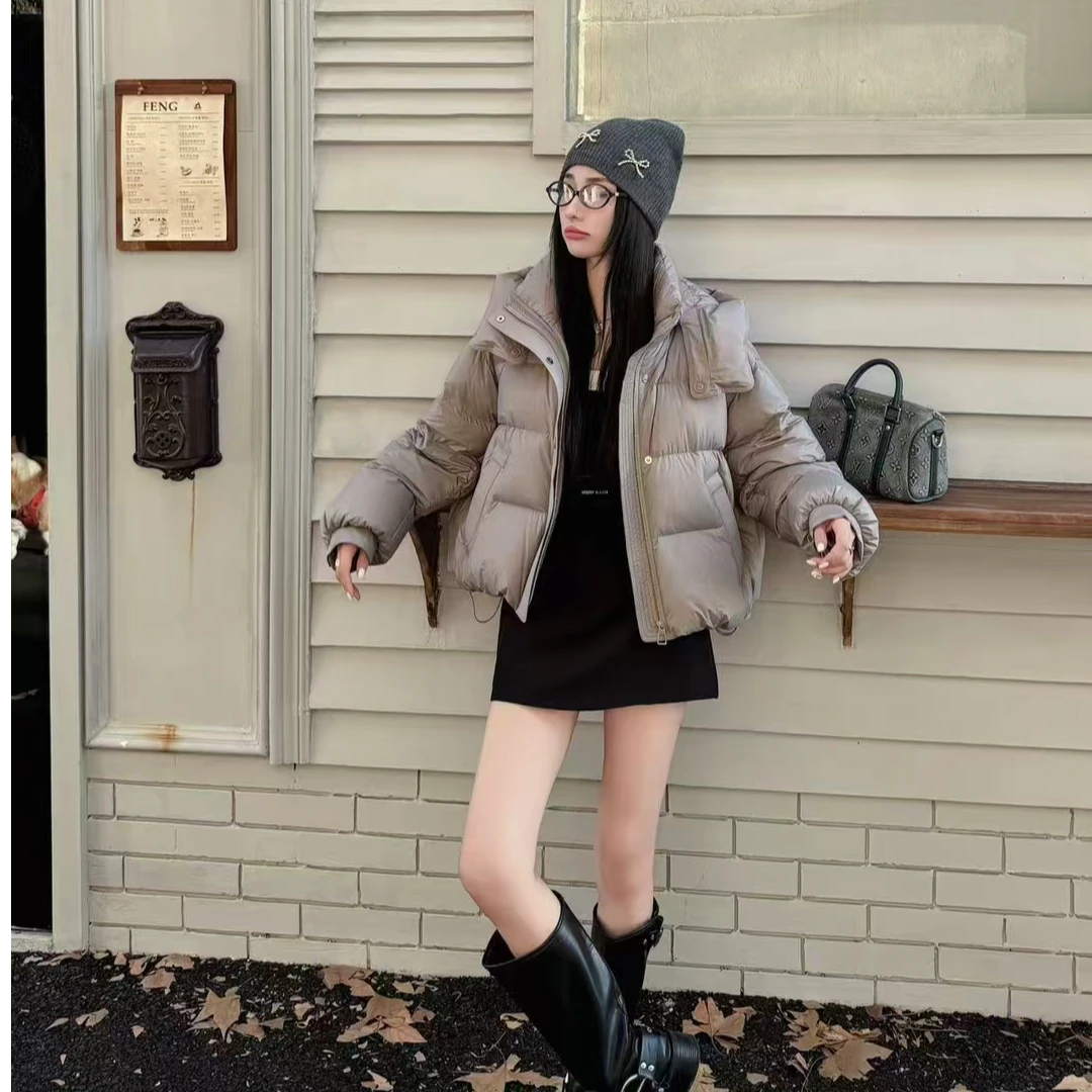 2024新款小蜜蜂9008款200克白鸭绒连帽短款羽绒服