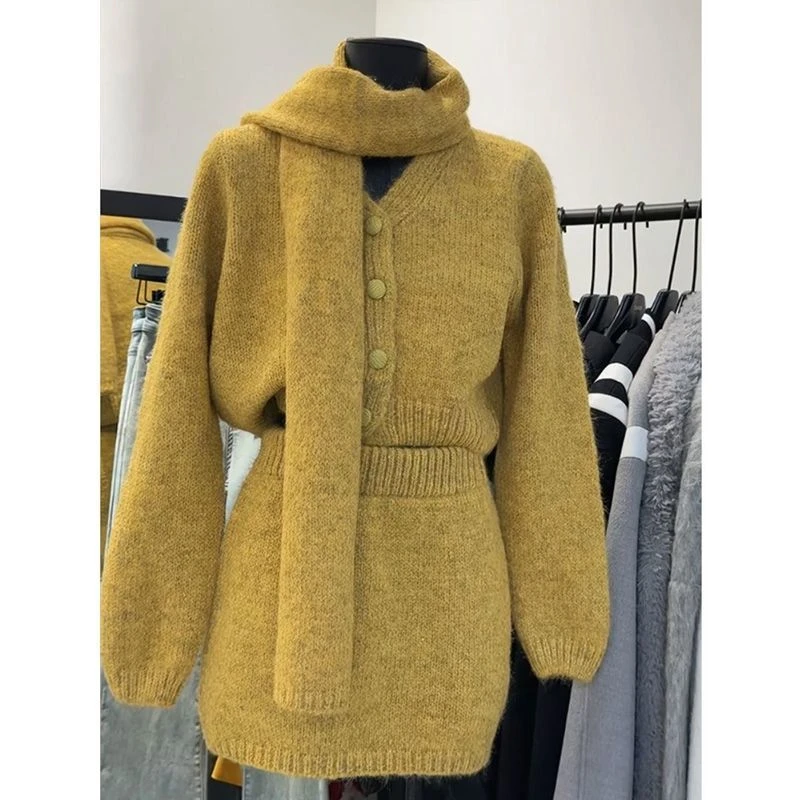 秋季套装女装穿搭2024新款韩版盐系小香风针织开衫半身裙两件套装