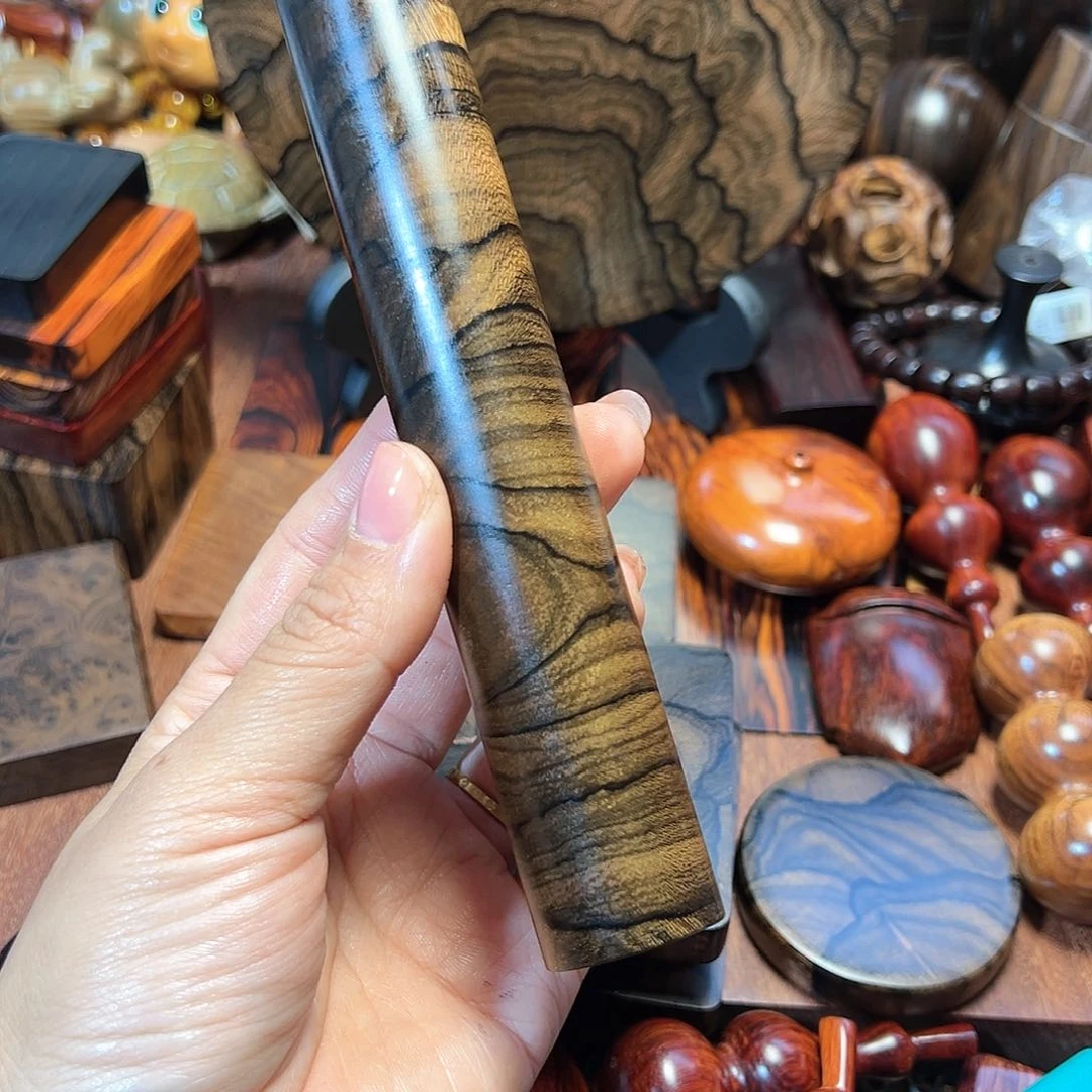 微凹黄檀（南美大红酸枝）老*车