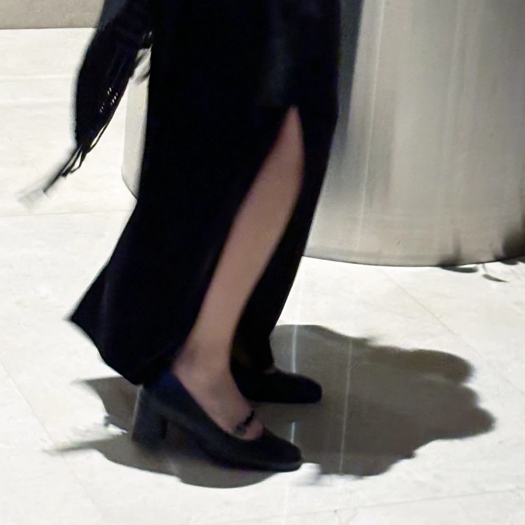 画报夫人同款秋冬 复古黑色PU单鞋