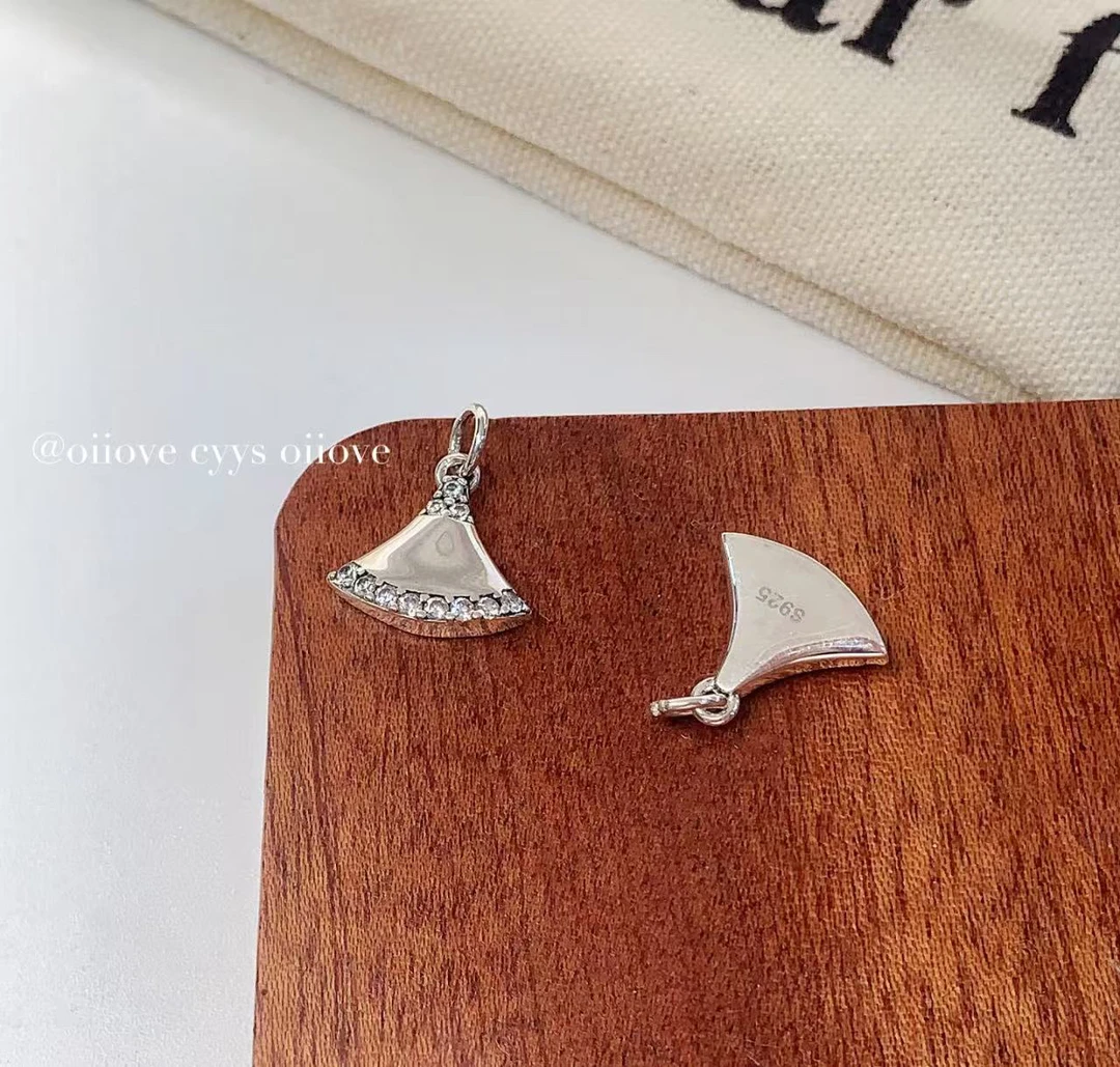 吊坠925银合成锆石 厂轻奢高级时尚百搭电白合成锆石小裙子银吊坠