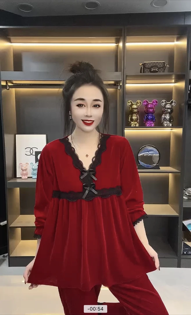 新款V领蕾丝拼接丝绒洋气睡衣家居套装女