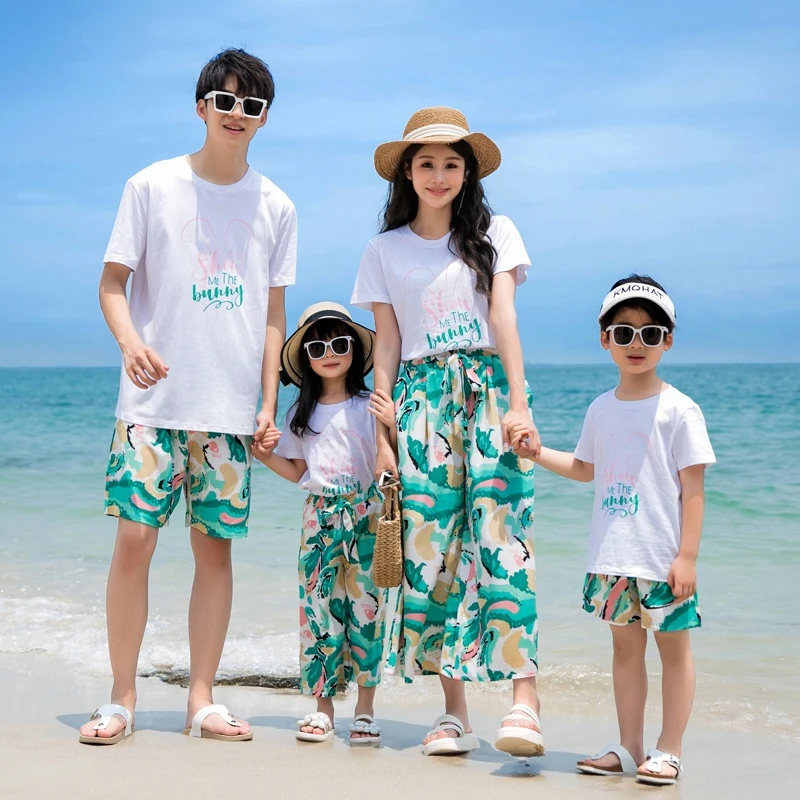 亲子装一家三口四口母女三亚海边度假沙滩装阔腿裤九分裤两件套套