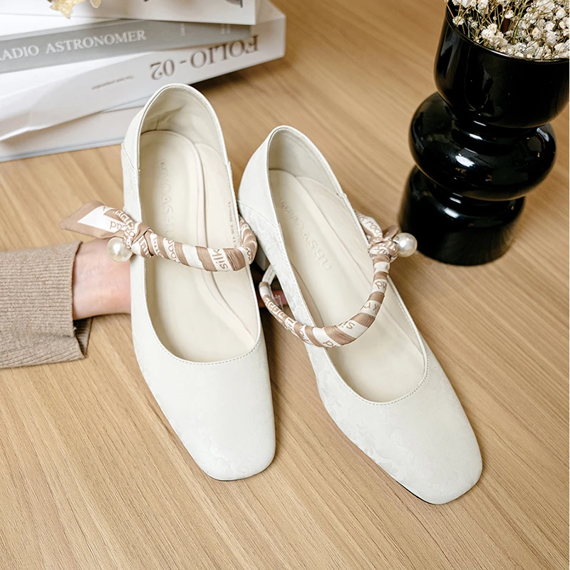 吴大叔法式粗跟单鞋真皮一字扣玛丽珍复古方头气质百搭低跟皮鞋