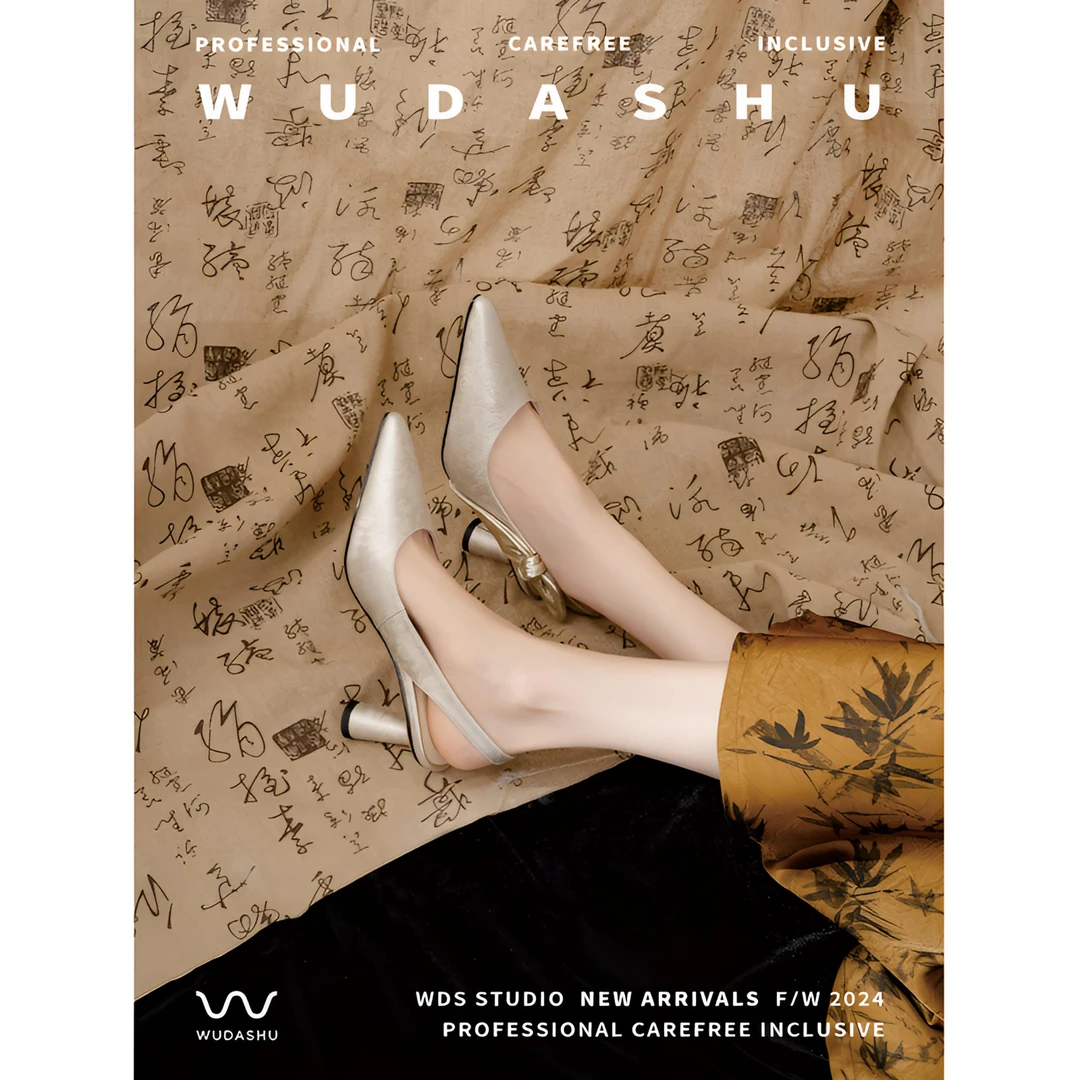 穿高跟鞋的吴大叔【内购】爆款国风粗跟尖头后空单鞋高级感凉鞋女