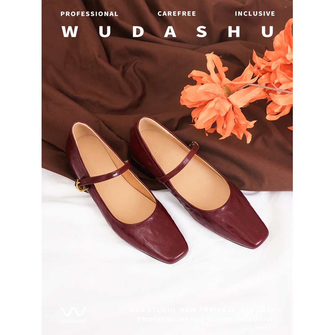 穿高跟鞋的吴大叔2024法式春复古百搭软底单鞋方头低跟浅口奶奶鞋