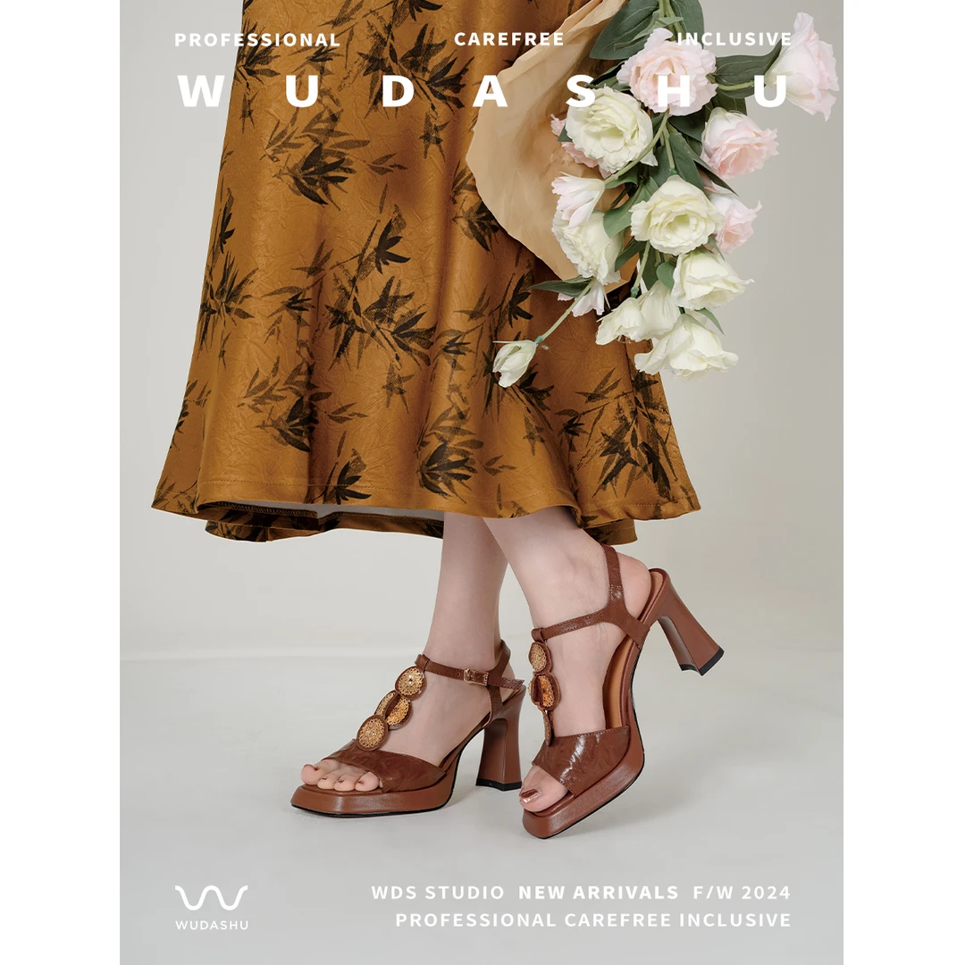 穿高跟鞋的吴大叔高跟鞋气质时尚百搭夏季复古法式粗跟气质时尚