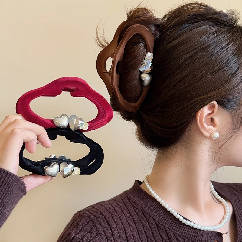 秋冬云朵镂空爱心丝绒抓夹成人后脑勺气质发夹半扎发头饰鲨鱼夹女