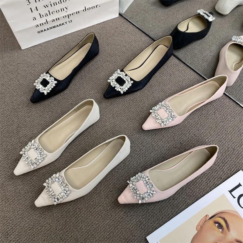 法式气质尖头方扣低跟瓢鞋女2024春季新款百搭闪钻夏季外增高单鞋