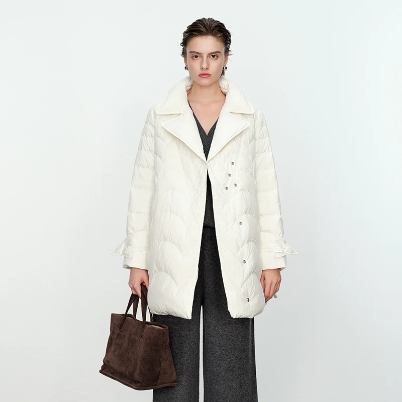 婉甸2024冬新品奶油白轻薄羽绒服1234D10RXC