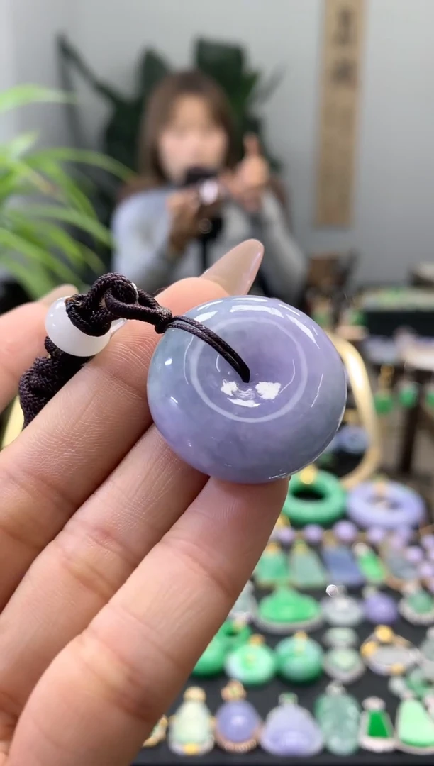 【闪购商品】翡翠颈饰未镶嵌扣子