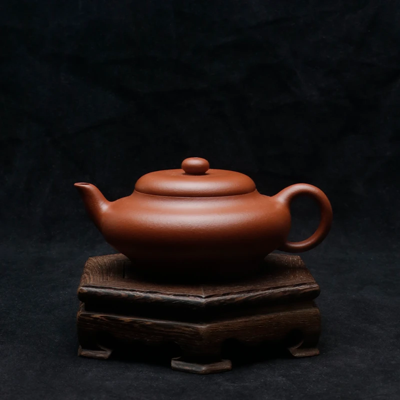 扁玉，小红泥，小品底部刻字款，微瑕福利款