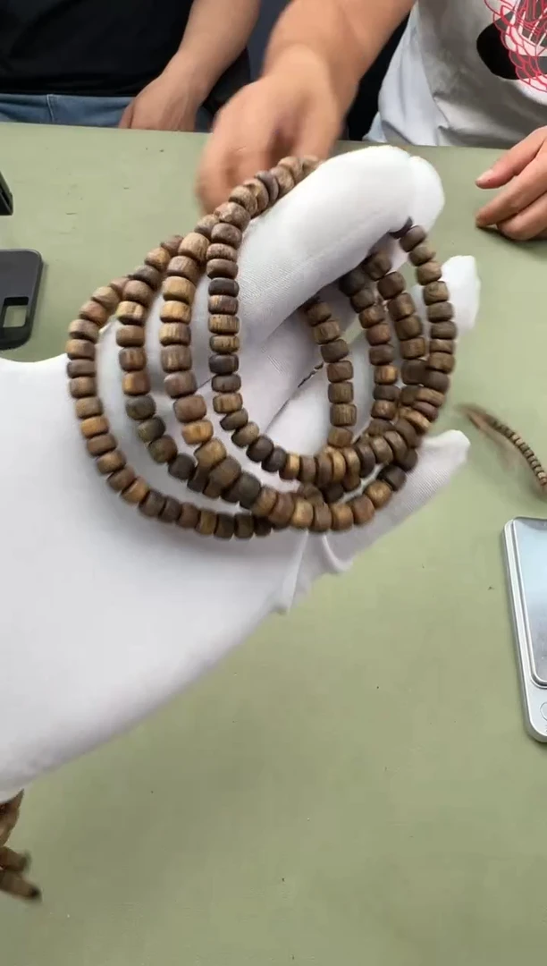 【闪购商品】沉香手串1号 国香绿奇楠多样性发一条