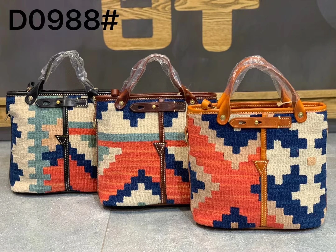 WANMUWANPI/顽木顽皮牛皮毛毯包小众便携斜跨斜跨经典D-0988