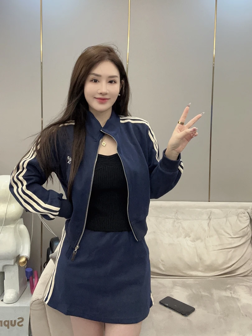 TJ！「运动套装」新款蓝色运动时尚套装