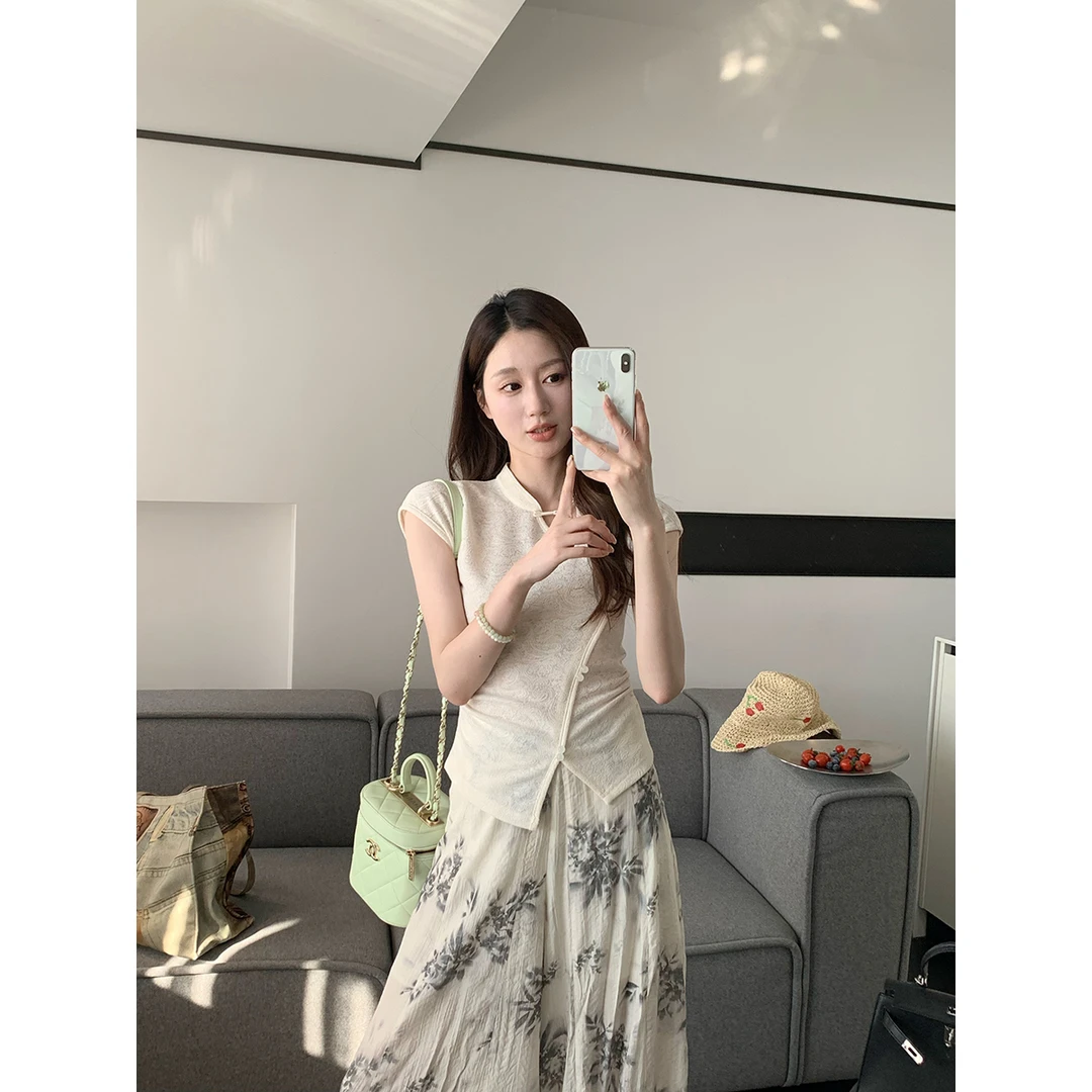 FORNIFORNI  慢写春絮 气质显瘦珠扣开叉上衣&暗纹国风上衣ins风