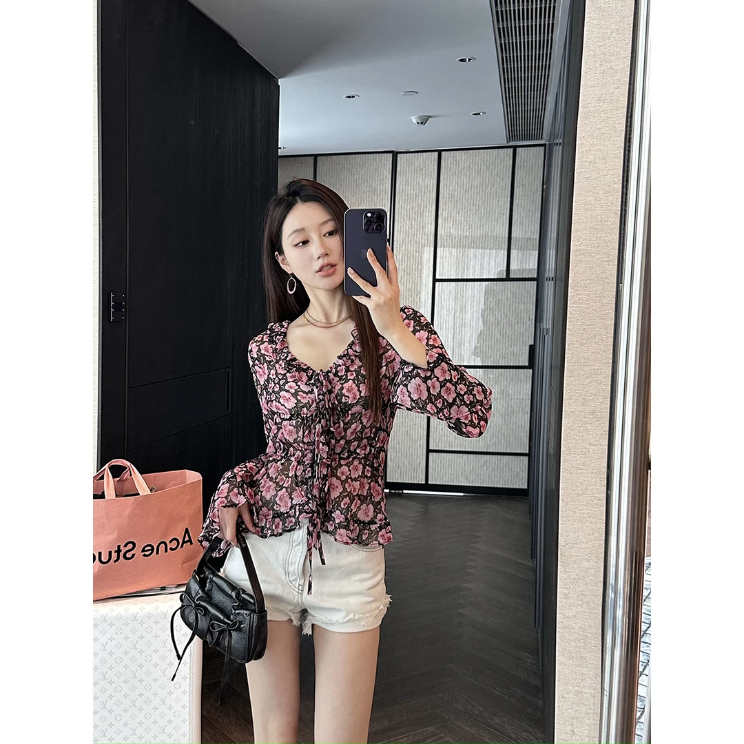 FORNI x YOYO 妩媚尼罗河 V领碎花上衣ins显瘦气质长袖短款时尚夏