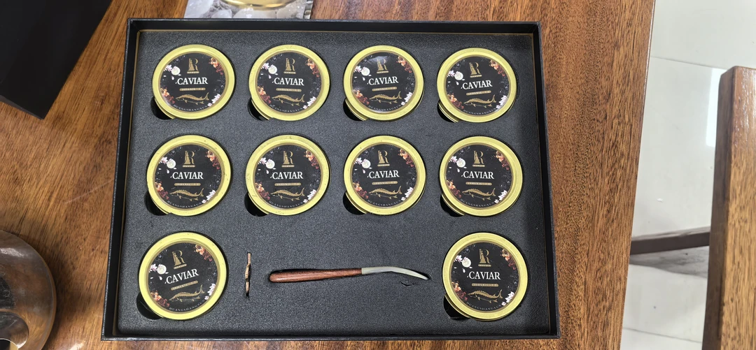 优选礼盒10年鲟鱼子酱分享礼盒 送礼专属（10孔）