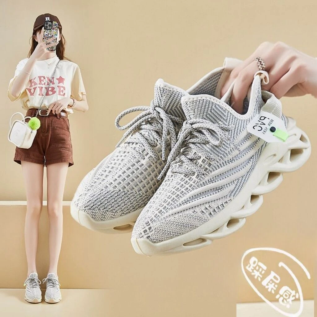 2025春夏新款网面透气轻便学生鞋老北京布鞋女软底防滑舒适运动鞋