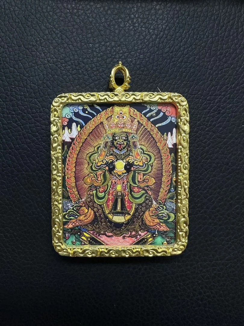 高品质全身本尊唐卡 热供 画风 藏式 风格 随身携带 唐卡吊坠